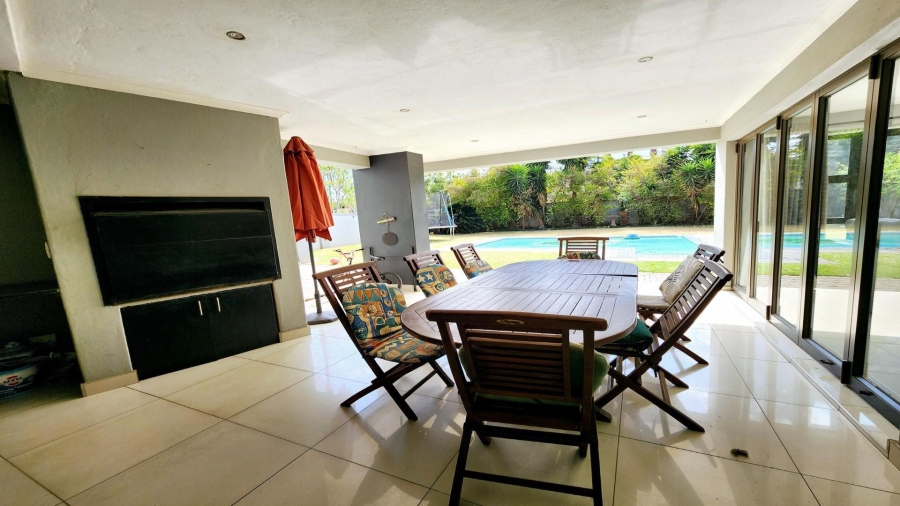 6 Bedroom Property for Sale in Midfield Estate Gauteng