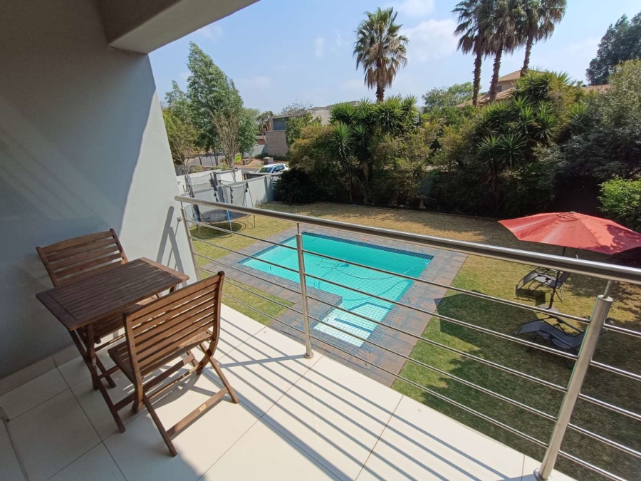 6 Bedroom Property for Sale in Midfield Estate Gauteng