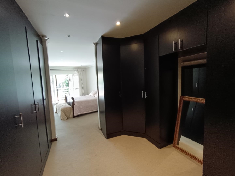 6 Bedroom Property for Sale in Midfield Estate Gauteng