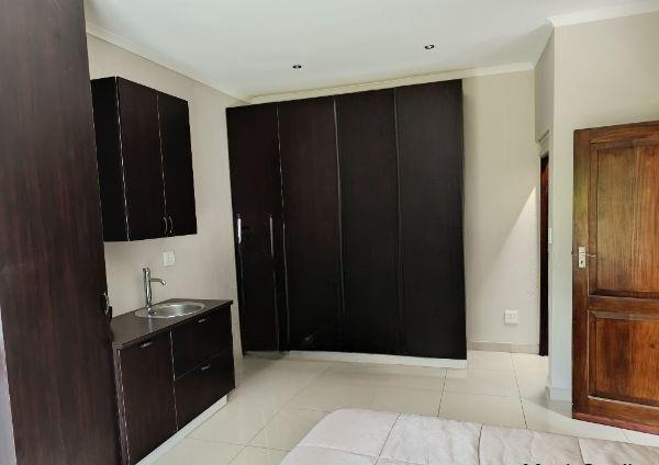 6 Bedroom Property for Sale in Midfield Estate Gauteng