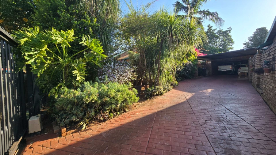 3 Bedroom Property for Sale in Montana Park Gauteng