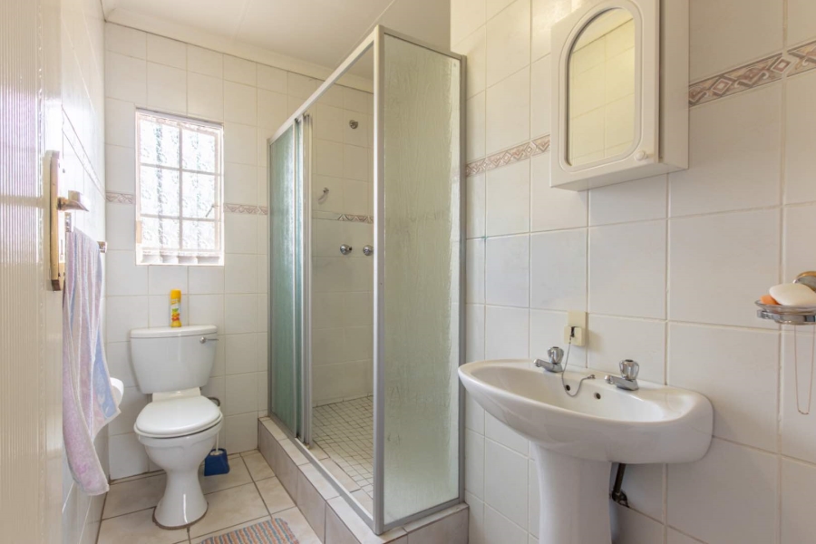 3 Bedroom Property for Sale in Wilgeheuwel Gauteng