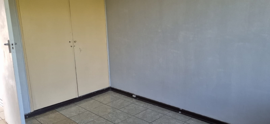 2 Bedroom Property for Sale in Kenilworth Gauteng