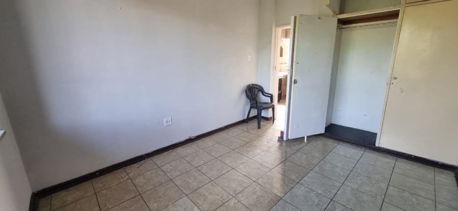 2 Bedroom Property for Sale in Kenilworth Gauteng