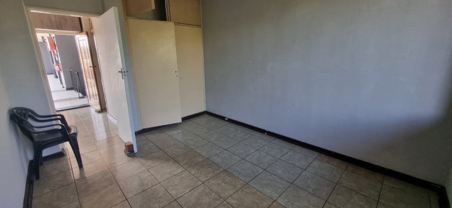 2 Bedroom Property for Sale in Kenilworth Gauteng