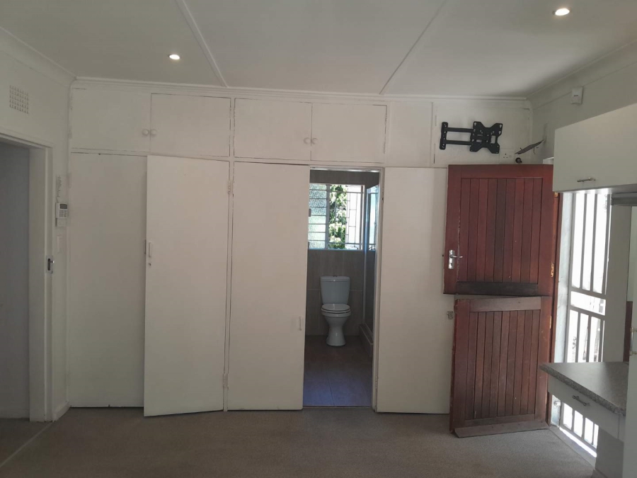 4 Bedroom Property for Sale in Linmeyer Gauteng