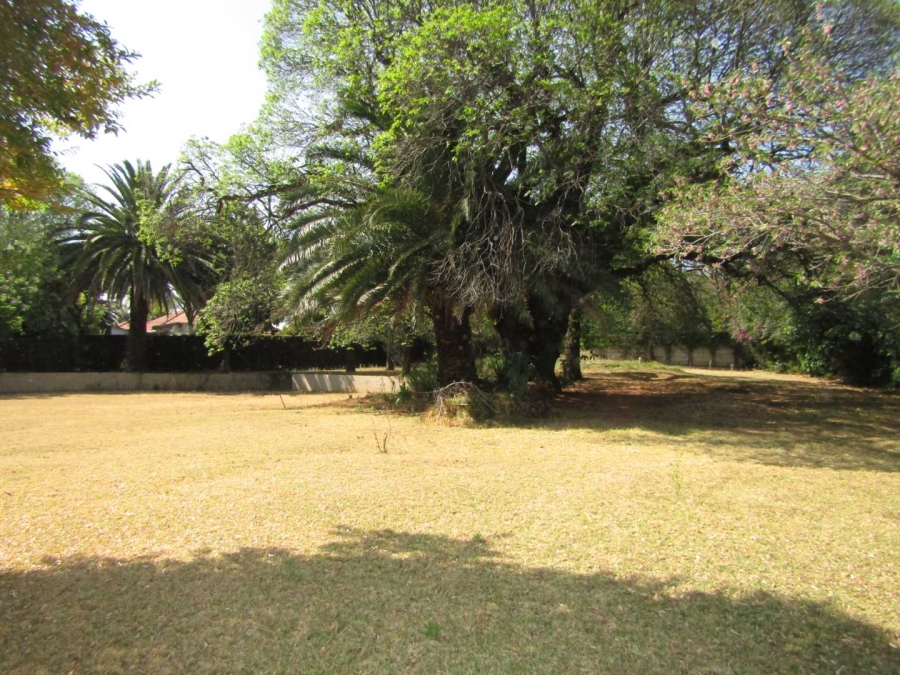 To Let 4 Bedroom Property for Rent in Waverley Gauteng