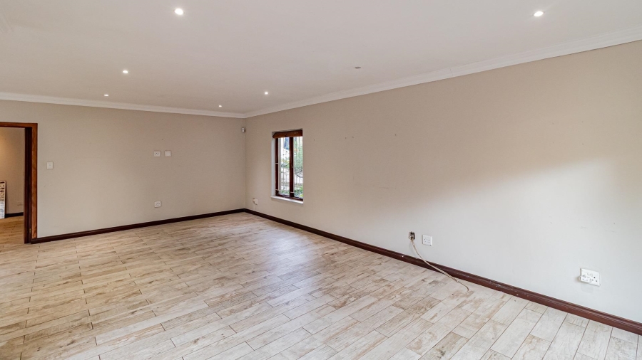 3 Bedroom Property for Sale in Buccleuch Gauteng