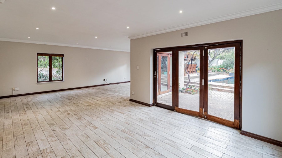 3 Bedroom Property for Sale in Buccleuch Gauteng