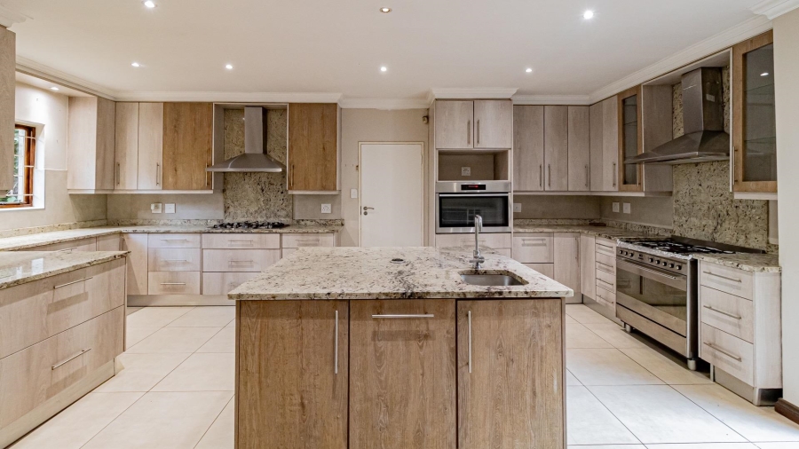 3 Bedroom Property for Sale in Buccleuch Gauteng