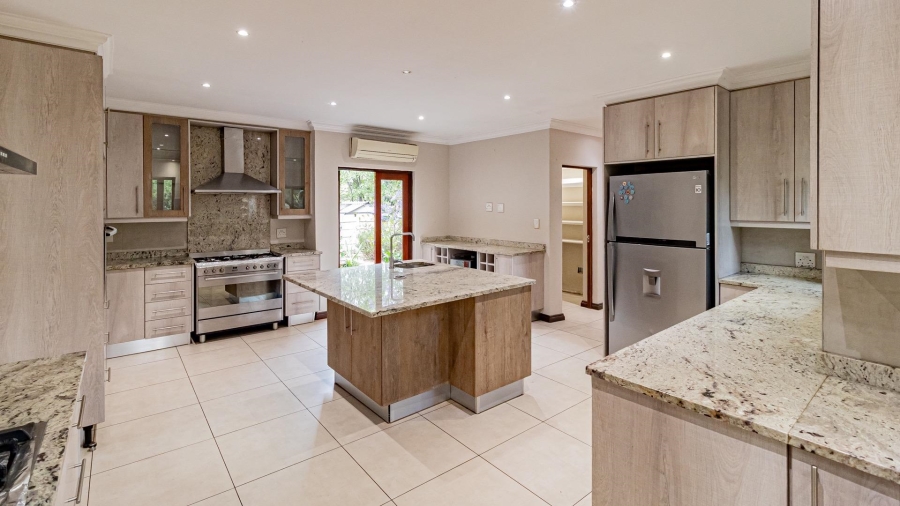 3 Bedroom Property for Sale in Buccleuch Gauteng