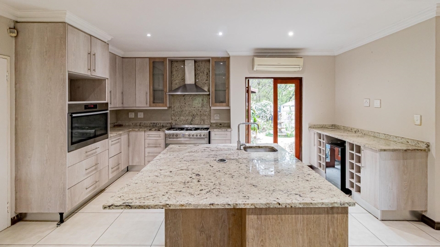 3 Bedroom Property for Sale in Buccleuch Gauteng