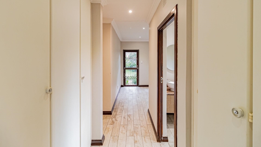 3 Bedroom Property for Sale in Buccleuch Gauteng