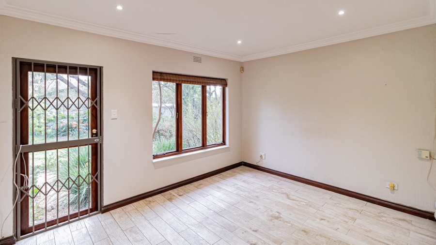 3 Bedroom Property for Sale in Buccleuch Gauteng