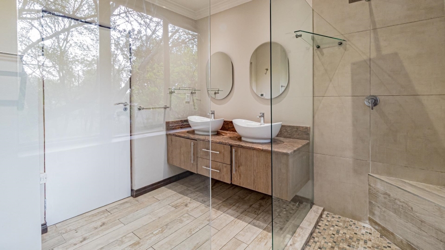 3 Bedroom Property for Sale in Buccleuch Gauteng