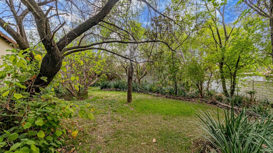 3 Bedroom Property for Sale in Buccleuch Gauteng