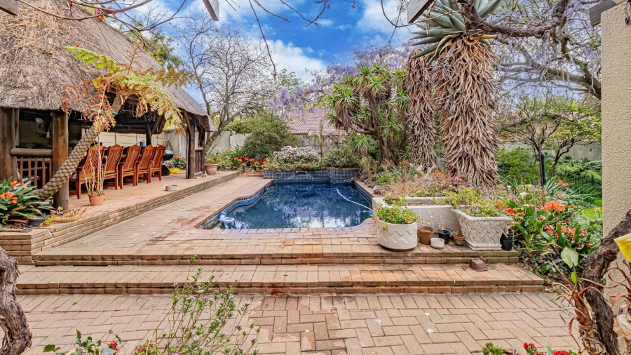 3 Bedroom Property for Sale in Buccleuch Gauteng