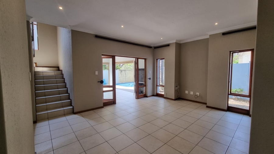 To Let 3 Bedroom Property for Rent in Broadacres Gauteng
