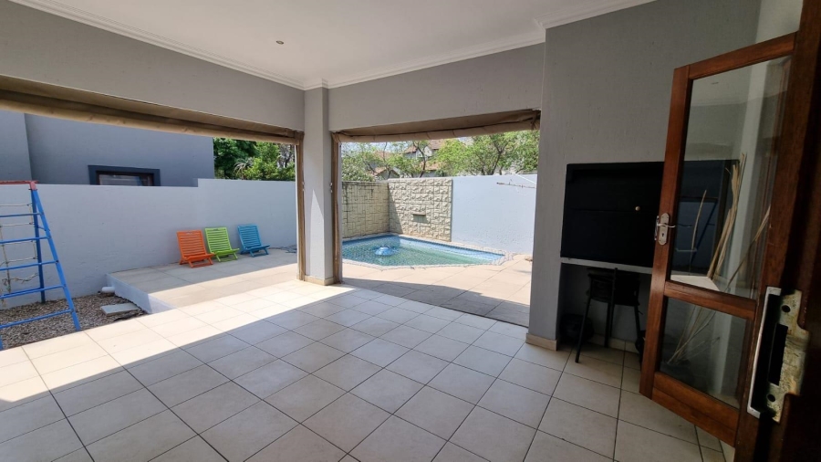 To Let 3 Bedroom Property for Rent in Broadacres Gauteng