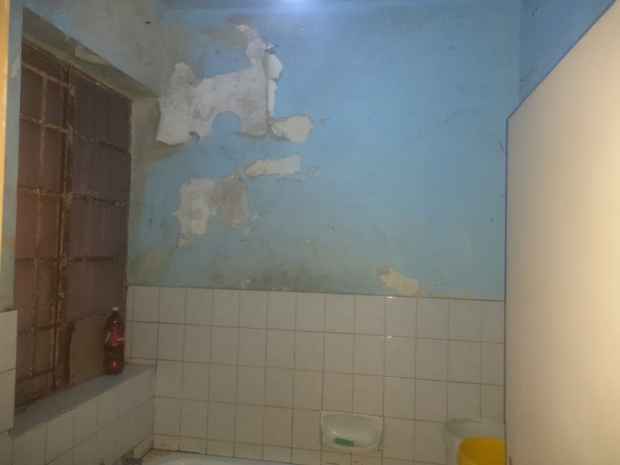 1 Bedroom Property for Sale in Yeoville Gauteng