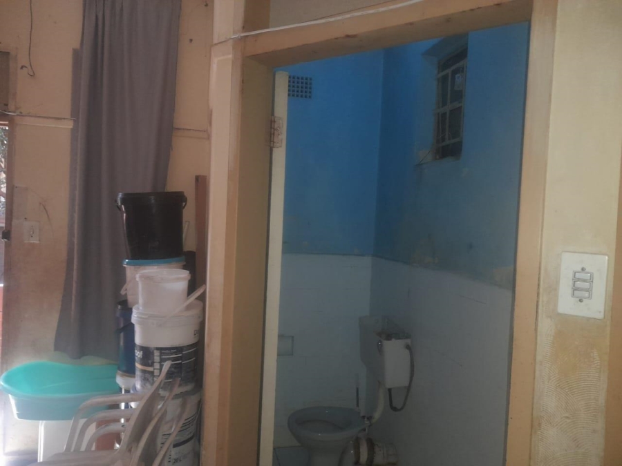 1 Bedroom Property for Sale in Yeoville Gauteng