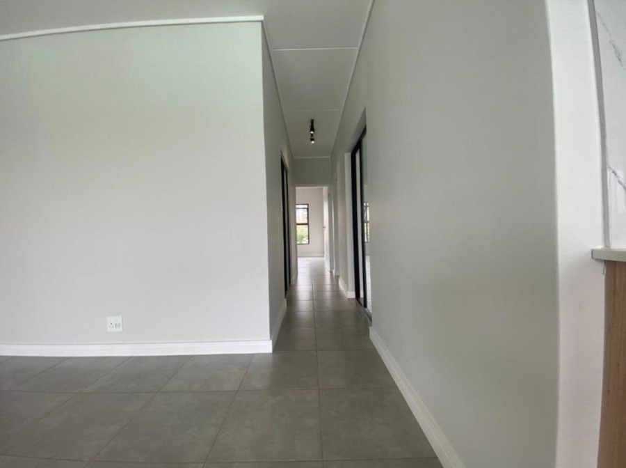 To Let 3 Bedroom Property for Rent in Waterfall Gauteng