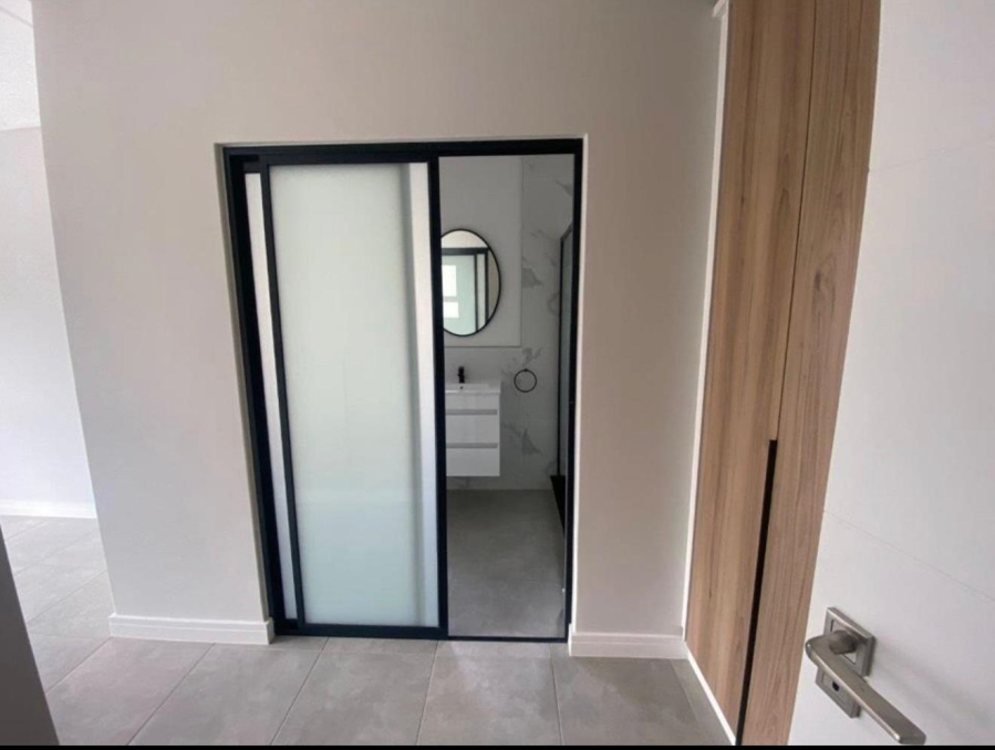 To Let 3 Bedroom Property for Rent in Waterfall Gauteng