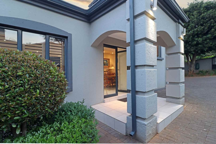 3 Bedroom Property for Sale in Featherbrooke Estate Gauteng