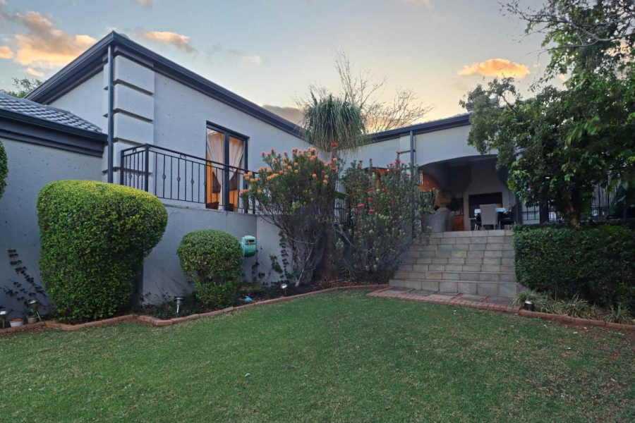 3 Bedroom Property for Sale in Featherbrooke Estate Gauteng