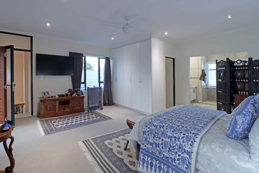 3 Bedroom Property for Sale in Featherbrooke Estate Gauteng