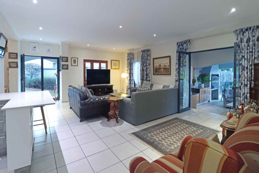 3 Bedroom Property for Sale in Featherbrooke Estate Gauteng