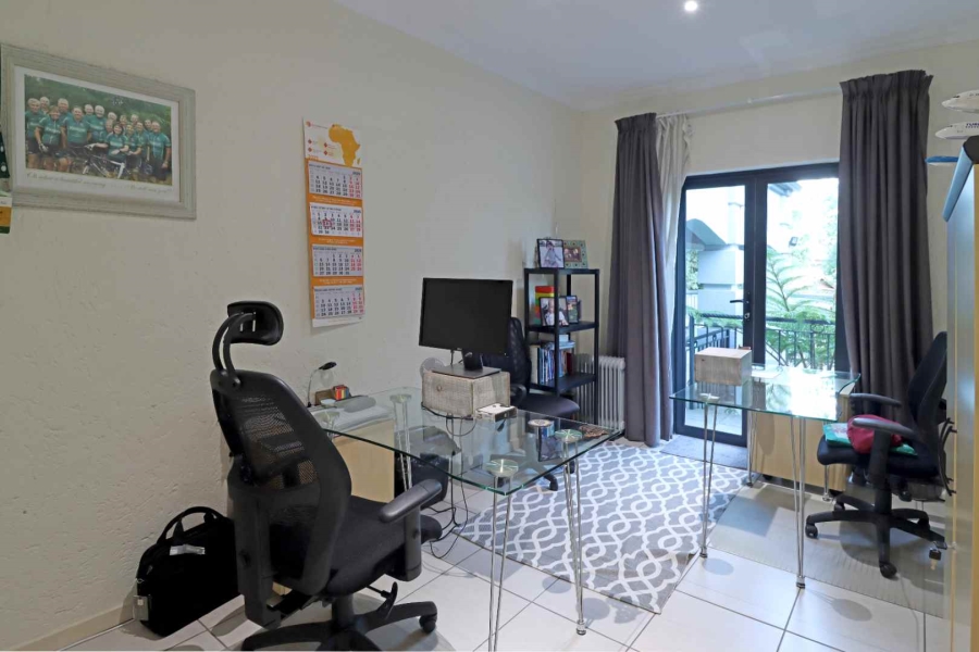 3 Bedroom Property for Sale in Featherbrooke Estate Gauteng