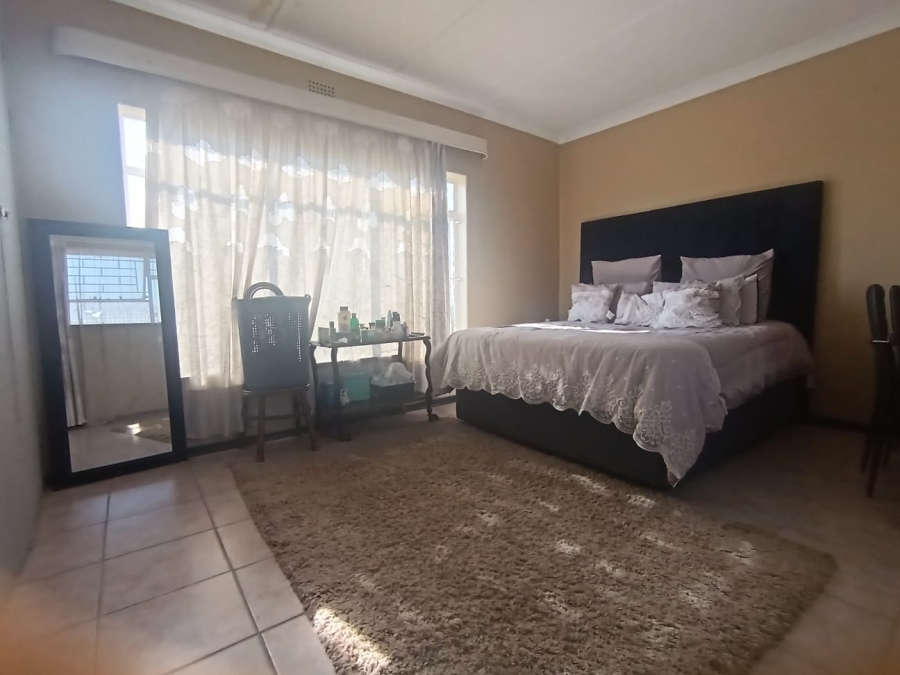1 Bedroom Property for Sale in Edleen Gauteng