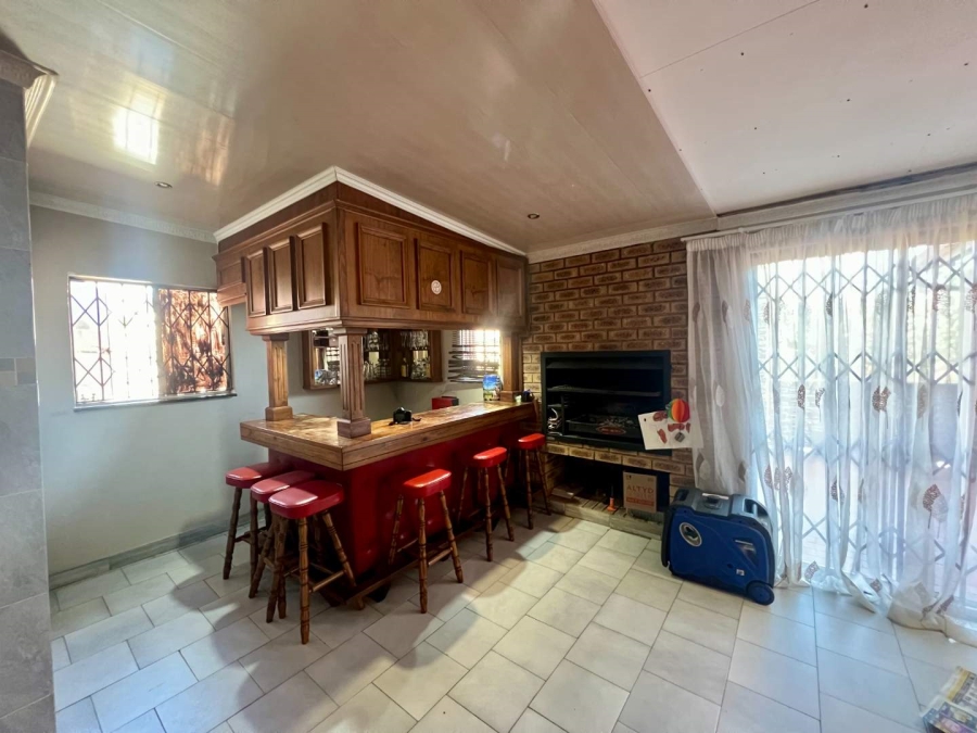 To Let 3 Bedroom Property for Rent in Witpoortjie Gauteng