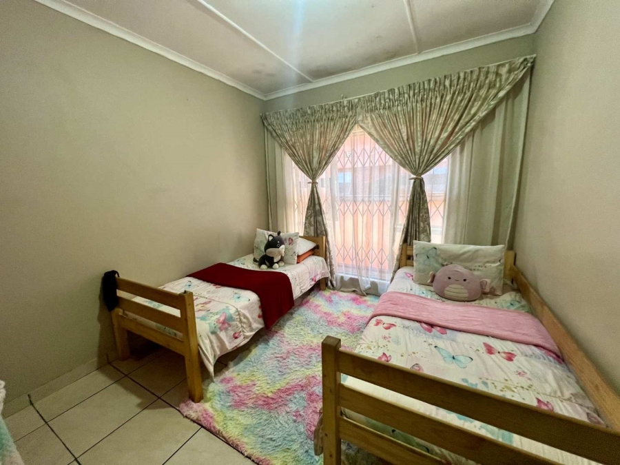 To Let 3 Bedroom Property for Rent in Witpoortjie Gauteng