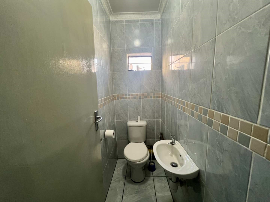 To Let 3 Bedroom Property for Rent in Witpoortjie Gauteng