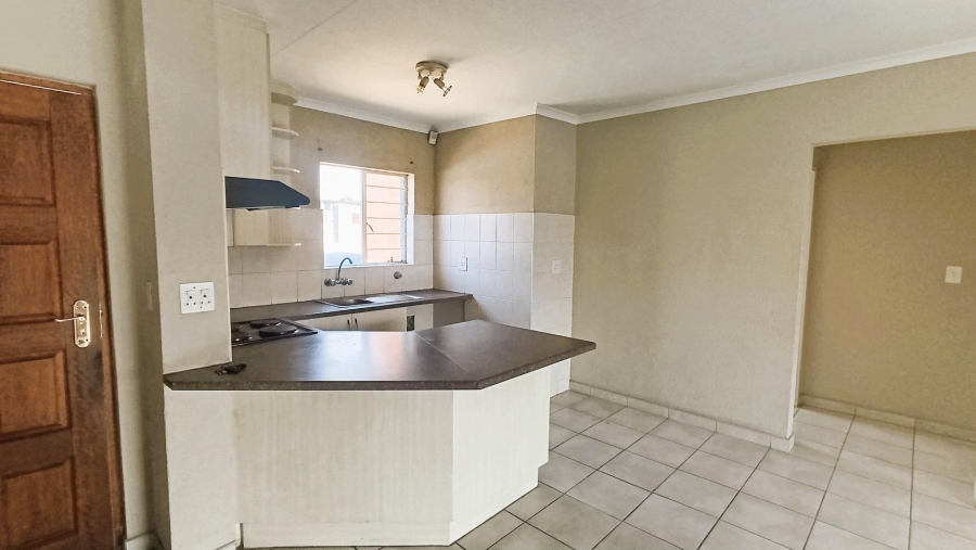 2 Bedroom Property for Sale in Terenure Gauteng