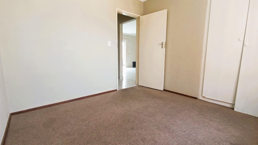 2 Bedroom Property for Sale in Terenure Gauteng