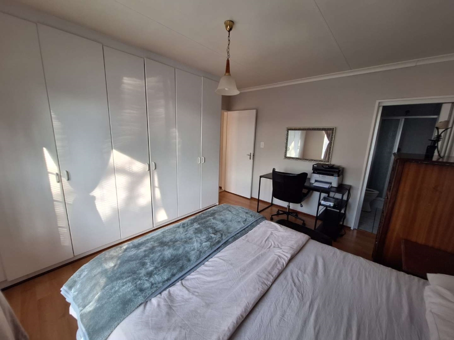 To Let 3 Bedroom Property for Rent in Radiokop Gauteng