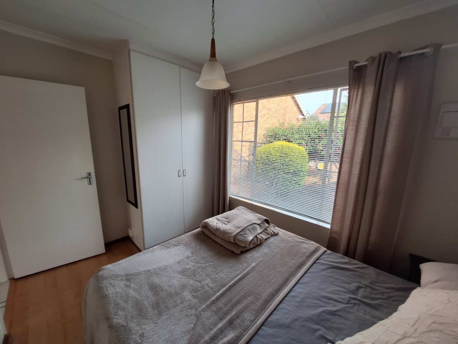 To Let 3 Bedroom Property for Rent in Radiokop Gauteng
