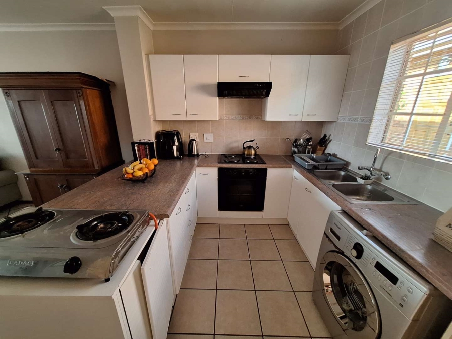 To Let 3 Bedroom Property for Rent in Radiokop Gauteng