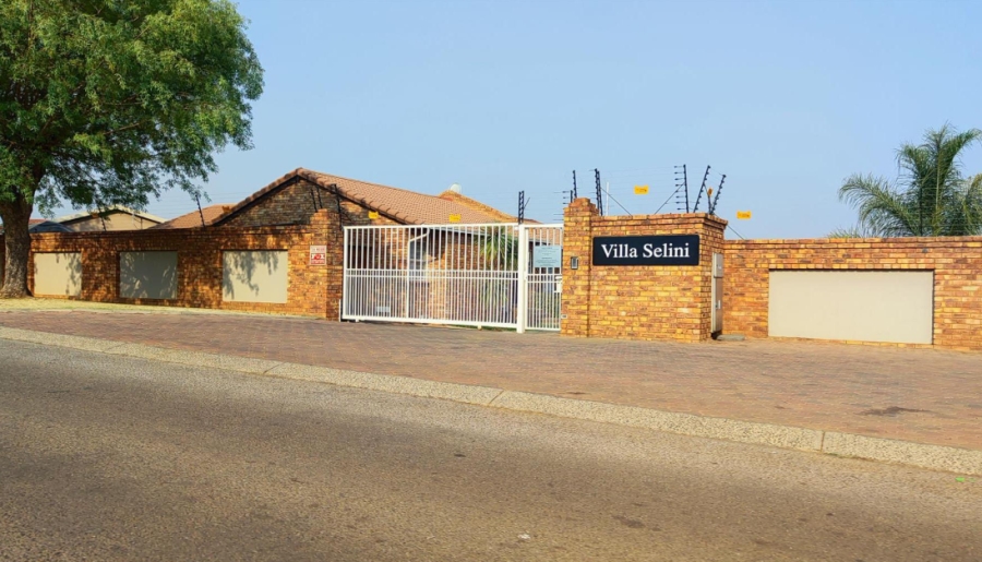 2 Bedroom Property for Sale in Meyersdal Gauteng