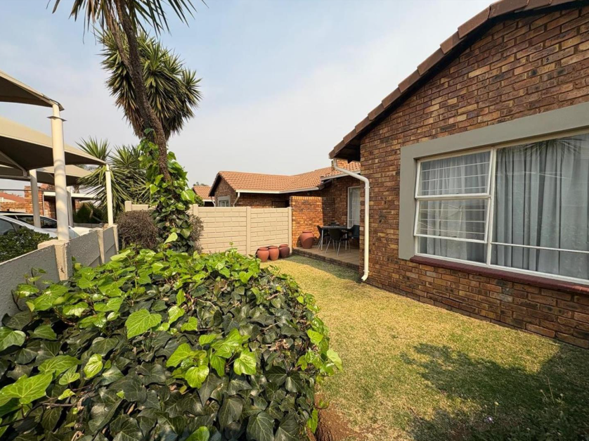 2 Bedroom Property for Sale in Meyersdal Gauteng