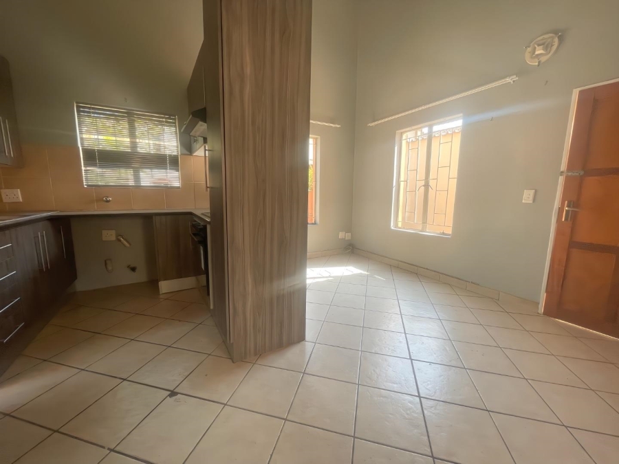 To Let 2 Bedroom Property for Rent in Birch Acres Gauteng