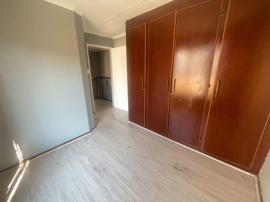 To Let 2 Bedroom Property for Rent in Birch Acres Gauteng