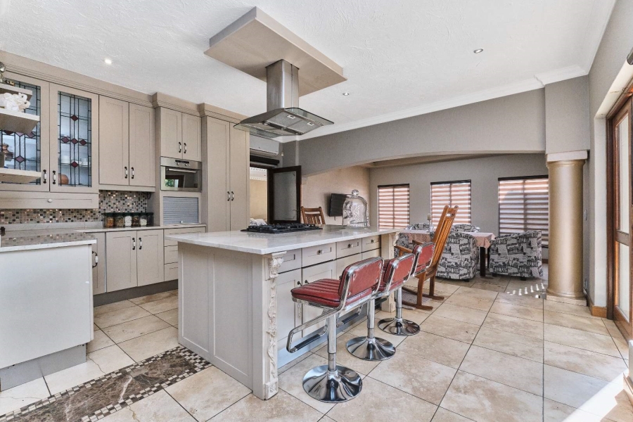 4 Bedroom Property for Sale in Ruimsig Gauteng