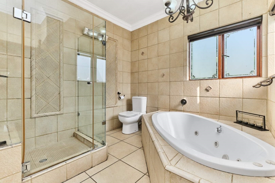 4 Bedroom Property for Sale in Ruimsig Gauteng
