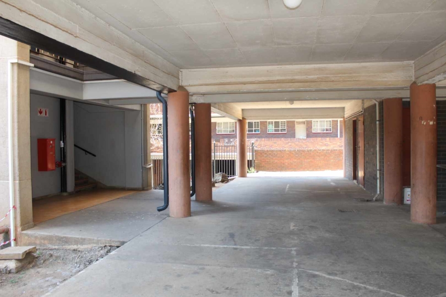 To Let 1 Bedroom Property for Rent in Sunnyside Gauteng