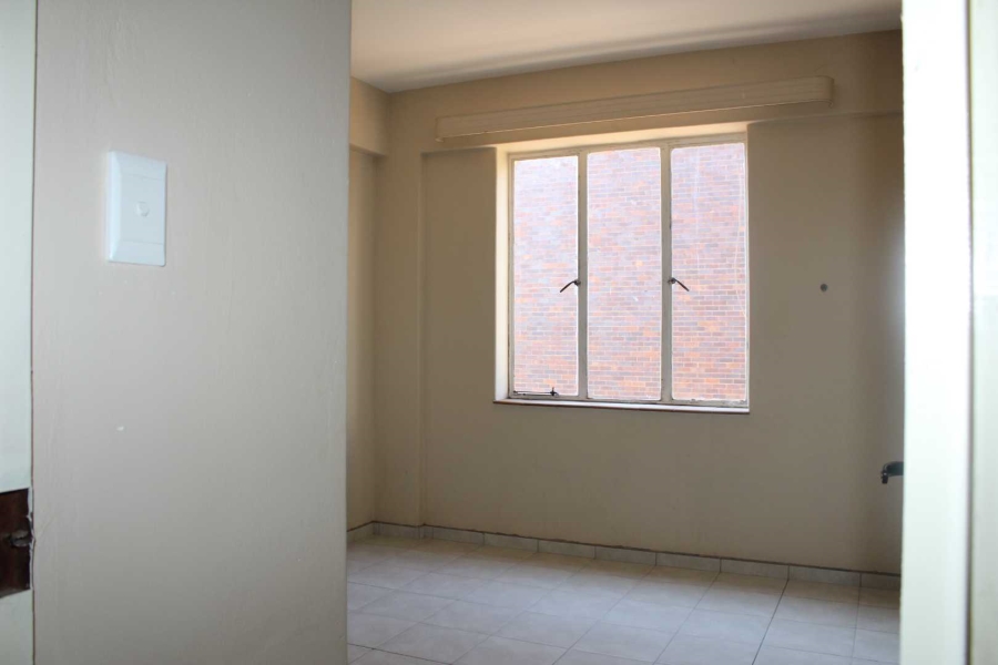 To Let 1 Bedroom Property for Rent in Sunnyside Gauteng