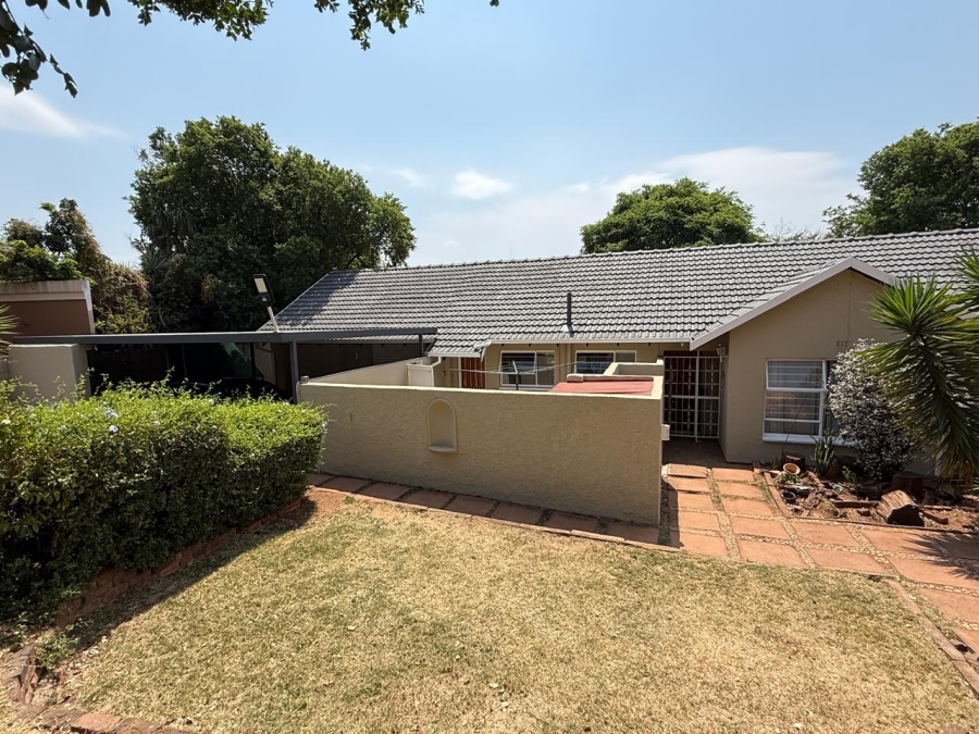 3 Bedroom Property for Sale in Roodekrans Gauteng